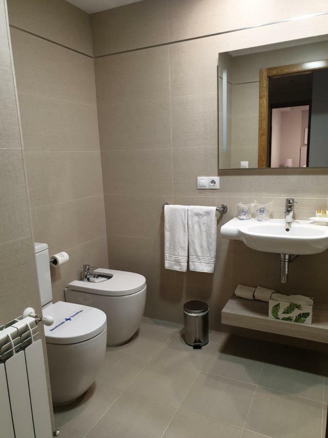 Apartamentos Porta Nova ลูโก ภายนอก รูปภาพ